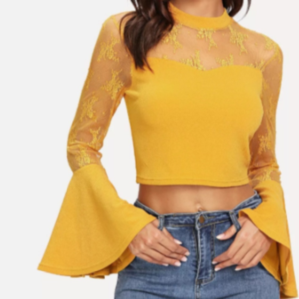 Lace Sweetheart Crop Top